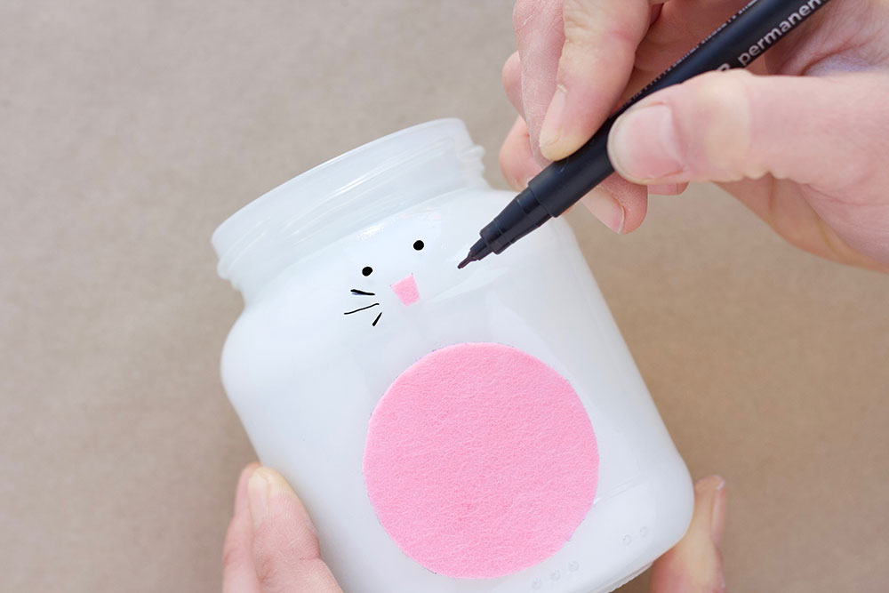 Paso 7 para hacer un conejo de pascua tu mismo