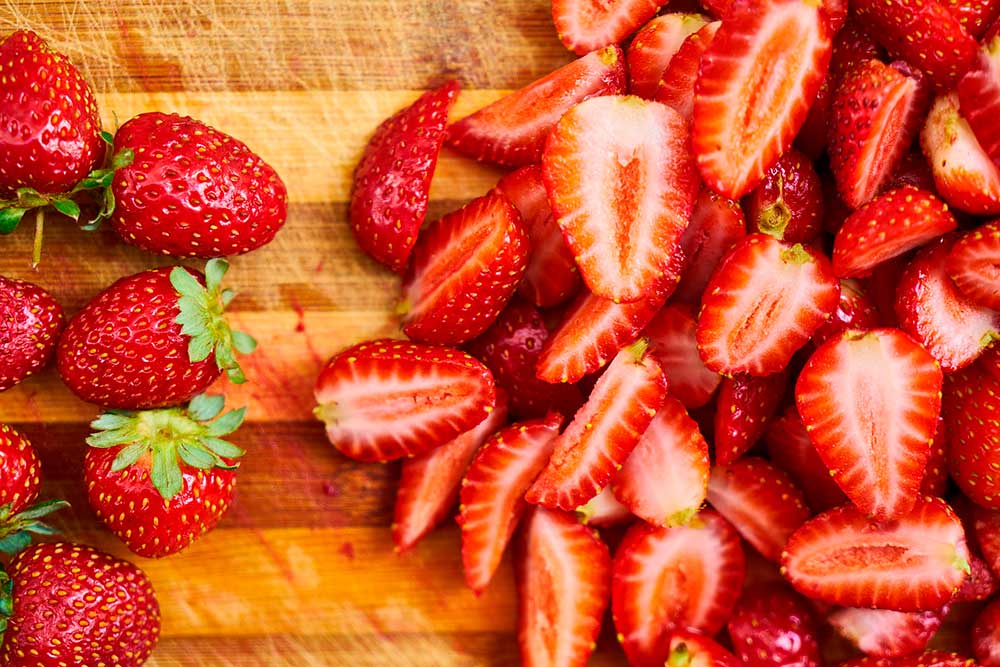 Te contamos todo sobre las frutas de primavera - La Vieja Fábrica Las mejores frutas de primavera